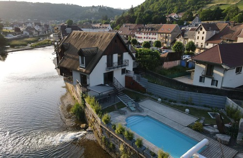 Ornans Villa | Riverfront Villa with Private Heated Pool & Spa Jacuzzi