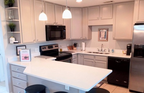Darien Condo | RIVERFRONT VILLAGE MARSH VIEW 3 BEDROOM, 3 BATH CONDO WITH BOAT SLIP