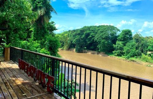 Mae Sariang Resort | Riverside Retreat: The Teak House with Ocean Views