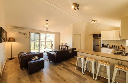 Riverlea Villa | Discover Riverlea Retreat Mudgee: Private Oasis with Spa