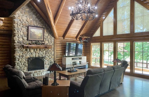 Doniphan Cabin | River’s Edge Lodge on Current River