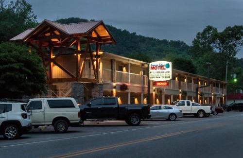 Cherokee Hotel | Rivers Edge Motel: Family-Friendly with Top Guest Ratings