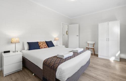 Paringa House | Family-Friendly Riversands Rest: Tea Tree Cottage Escape