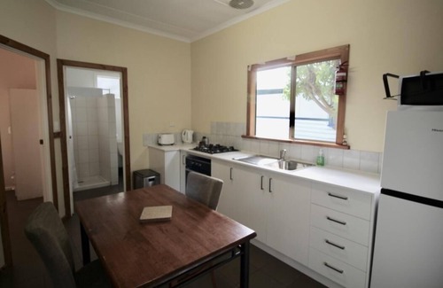 Augusta Cottage | Riverscape Cottage No.8: Scenic River Views & Family Amenities