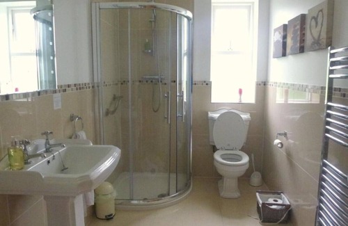 Carndonagh Bed & Breakfast | Riversdale Country House: Deluxe King Room with Balcony