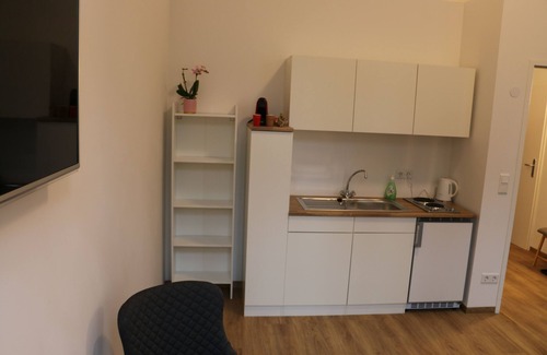 Rathausviertel Apartment | Comfortable Riverside Apartment in Central Location
