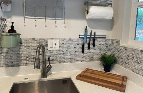 May Creek Apartment | Riverside Bird House