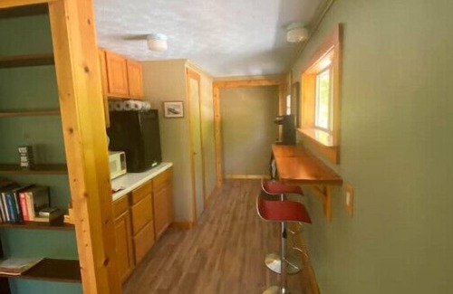 Bellepoint Cottage | Unforgettable Riverside Cabin in NRG National Park