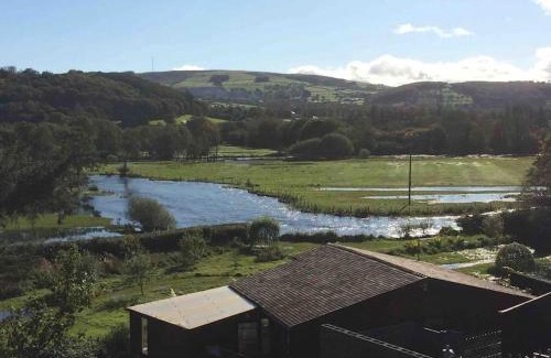 Lampeter Ski Chalet | Pet-Friendly Riverside Chalet in Lampeter, West Wales