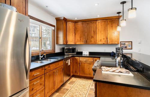 Telluride House | Riverside Condos C202: Family-Friendly Retreat Near Downtown