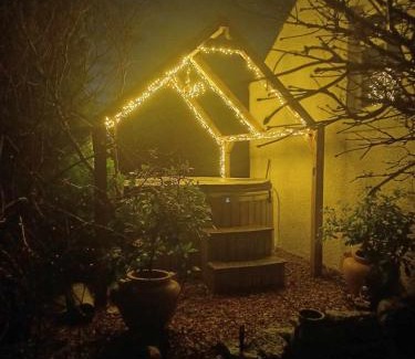 Ballyclare House | Riverside Cottage at Logwood Mill: Pet-Friendly Oceanfront Retreat