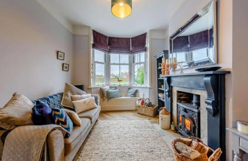 Rye House | Pet-Friendly Riverside Cottage in Beautiful Rye