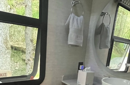 Arlington House | Riverside Deluxe RV