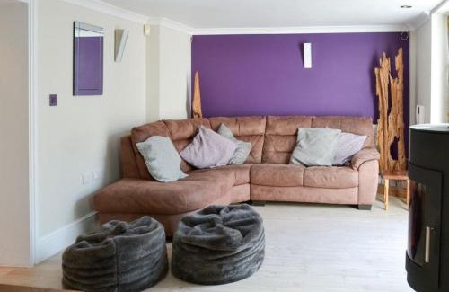 Bude House | Riverside: Pet-Friendly Haven with Private Pool & Top Rating