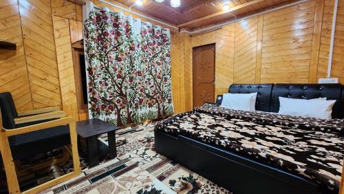 Pahalgam House | Exceptional Riverside Haven Guesthouse: Pet & Child Friendly