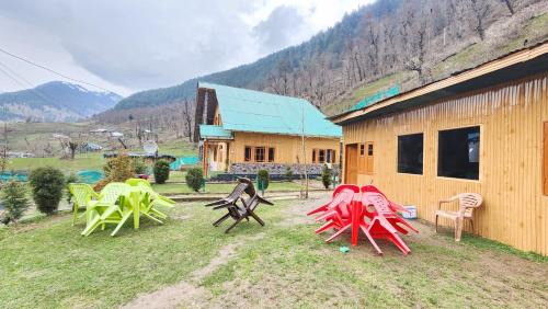 Pahalgam House | Exceptional Riverside Haven Guesthouse: Pet & Child Friendly