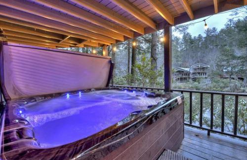 Blue Ridge House | Idyllic Riverside Retreat on Toccoa River for Pets