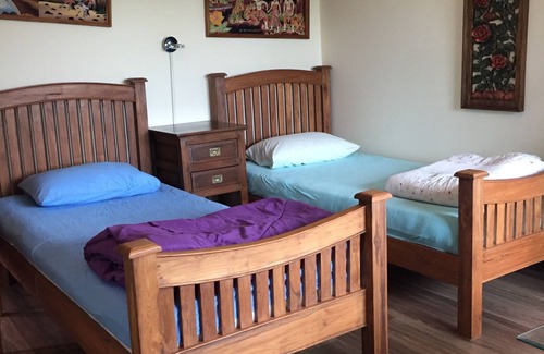 Cho Lae Hotel | Riverside Homestay: Family-Friendly Stay with Pool & Dining