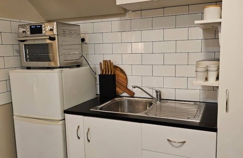 Hamilton House | Riverside- Hot Tub- Free Parking- CBD