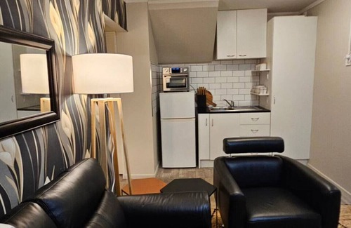 Hamilton House | Riverside- Hot Tub- Free Parking- CBD