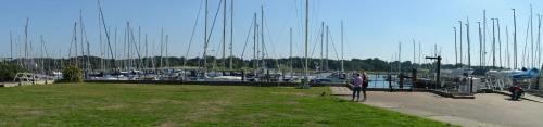 Hamble-le-Rice Hotel | Riverside House: Guest Rated 9/10 with Hot Tub & Family Fun