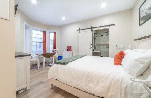 New Glasgow Hotel | Pet-Friendly Riverside Inn: Guest Rated 10/10 with Hot Tub