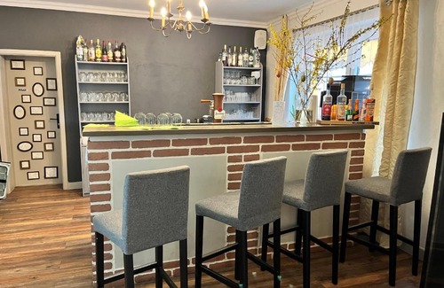 Oderberg Hotel | Riverside Inn: Guest Rated 9/10 with Pet-Friendly Comfort