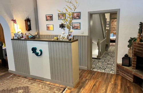 Oderberg Hotel | Riverside Inn: Guest Rated 9/10 with Pet-Friendly Comfort