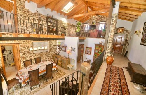 Nossa Senhora do Pranto House | Riverside - Lovely river-view 3 bedroom house