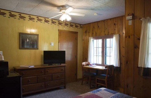 Park Rapids Resort | Riverside Point Resort: Cozy Retreat with Family-Friendly Perks