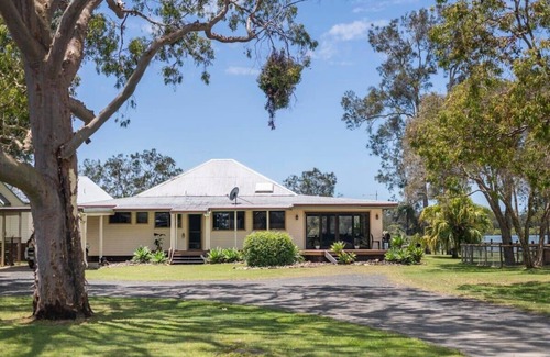 Micalo Island House | Oceanfront Riverside Ranch - Guest Rated 10/10 Stay!