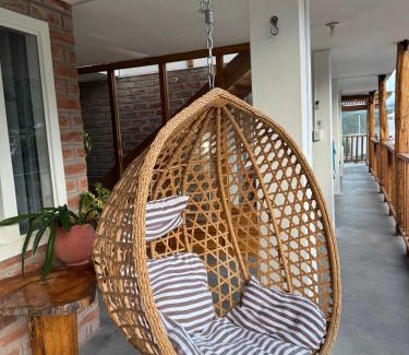 Banos de Agua Santa House | Riverside Retreat - Pet & Child Friendly Getaway 10/10 Rated