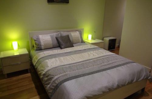 Abbotsford Apartment | Riverside Resort Apartment: Pet-Friendly Oasis with Ocean Views