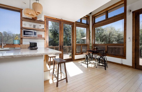 Aztec Cottage | Riverside Retreat Aztec: Tiny Home by Animas River