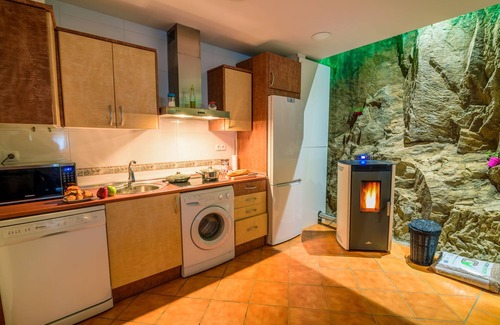 La Omanuela Apartment | Cozy Retreat at Belvilla by OYO in Beautiful Riello