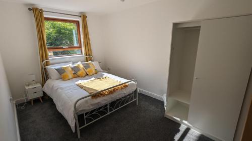 Greenhithe Apartment | Pet-Friendly Greenhithe Apartment Retreat near London