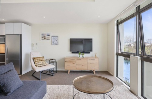 Taupo Apartment | Riverside Views - Taupo Holiday Home