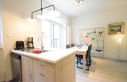 Bouillon House | Bright Townhouse with Pool Table & Pet-Friendly Amenities