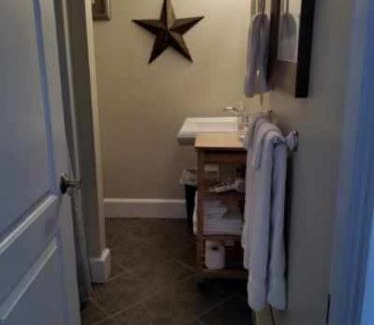 Edgecomb Apartment | Riverside Retreat with Balcony at Sheepscot Harbour Studio
