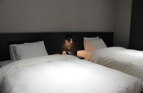 Gyeongju Hotel | Guest Rated: Rivertain Hotel Gyeongju with Hot Tub & Dining