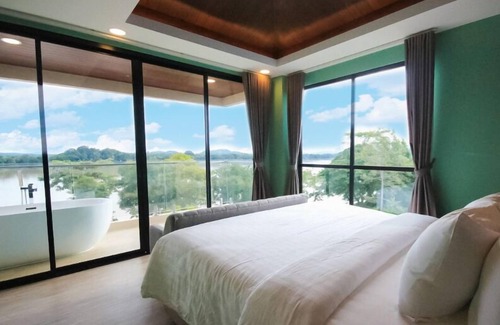 Chiang Khan Hotel | Top-Rated RiverTree Resort in Chiangkhan with Pool & Breakfast