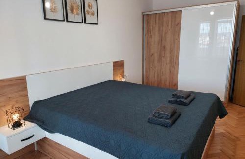 Slivek Apartment | Riverview apartment