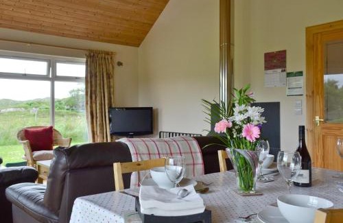 Acharacle House | Riverview Cottage: Guest Rated 10/10, Pet & Child Friendly