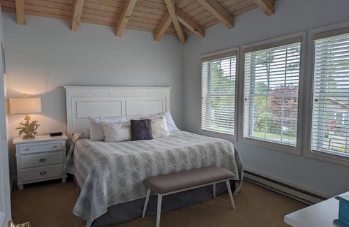 Edgecomb Apartment | Inviting Riverview Cottage at Sheepscot Harbour Club