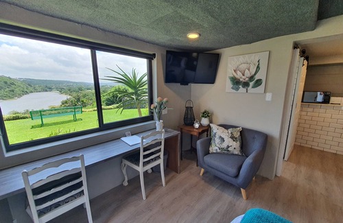 Berea Bed & Breakfast | Riverview Guesthouse: Highly Rated Stay with Pool & Breakfast