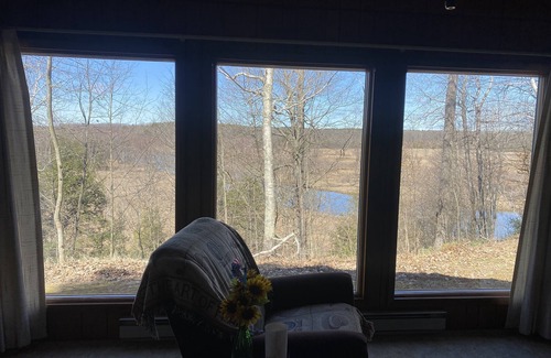 Wellston Cabin | Riverview Hideaway: Guest Rated 9.8 - Family-Friendly Retreat