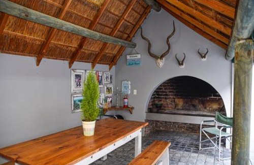 Still Bay House | Riverview: Family-Friendly Retreat by the Waterfront