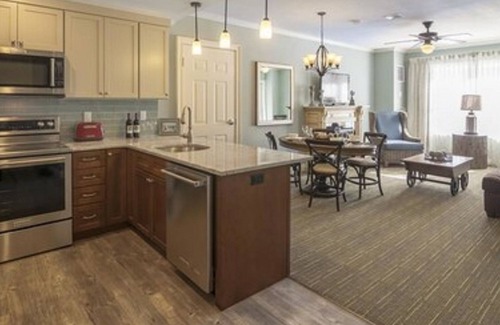 Lincoln Hotel | Relax at RiverWalk Resort: Top-Rated Mountain Getaway