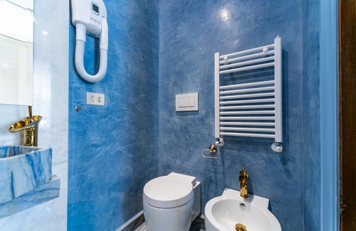 Borgonuovo House | Stylish Rivière Private Rooms with Spa & Breakfast