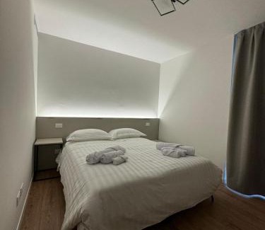 Endine Gaiano Bed & Breakfast | RIVIERA 86: Family-Friendly Retreat with Hot Tub Access